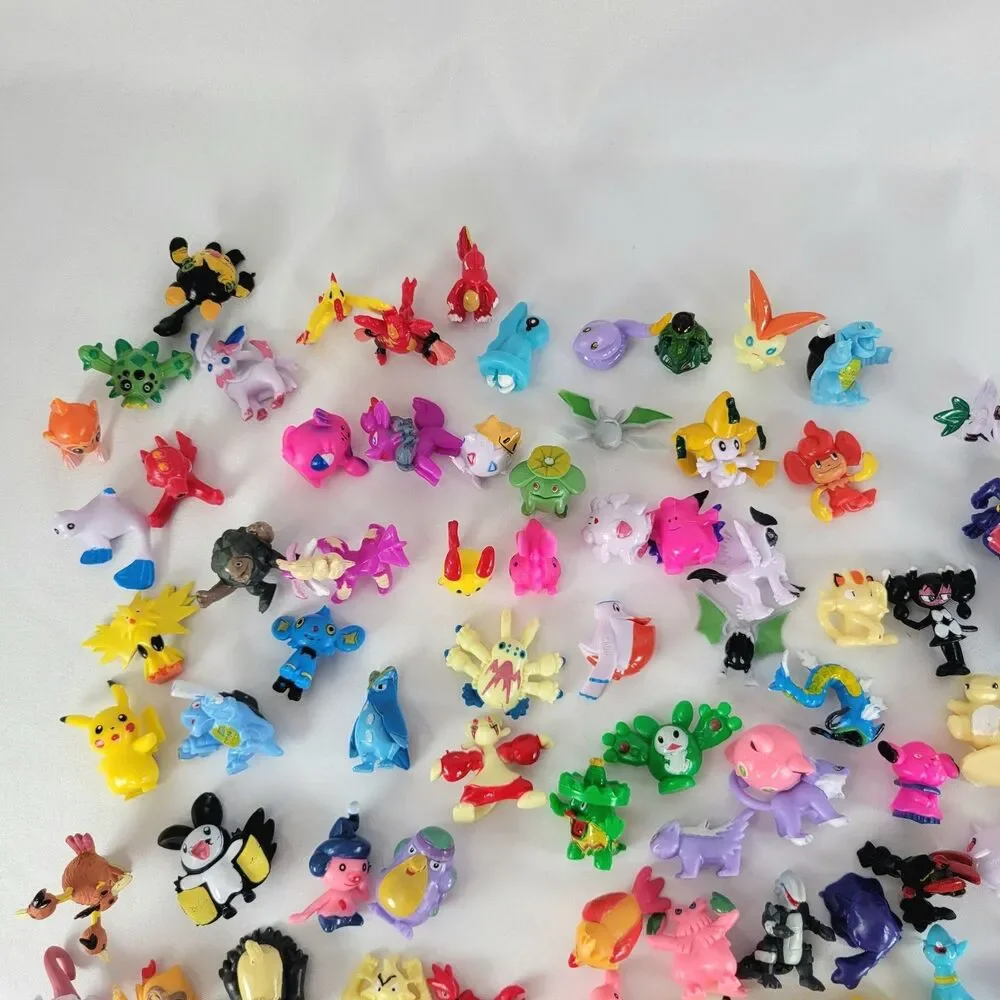 Vintage Pokemon Mini Figures RL Tiny R/LW 1